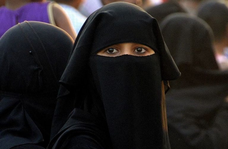 Maroc Pourquoi  l interdiction de la  burqa  est plus qu 